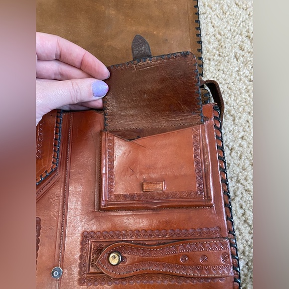 Vintage Leather Shoulder Purse from Mexico - Picture 14 of 15